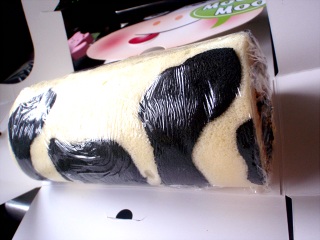 ケーキまでも牛見たいww