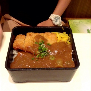 昨日二人の男子友達と一緒夕飯