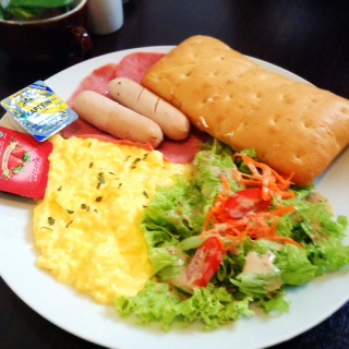 弟と一緒になうなう